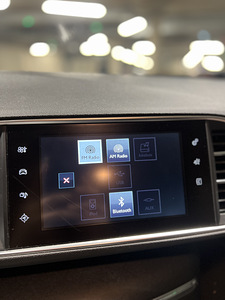 Peugeot 308 SW 1.6 88kw BlueHDi (2015) (6 foto / 7)
