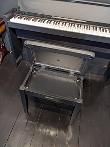 Klaveri pinktool Roland (4 foto / 6)