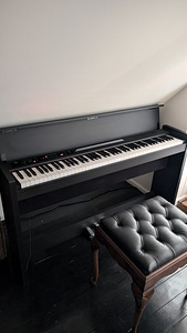 Digital piano Korg LP-380 (3 foto / 3)