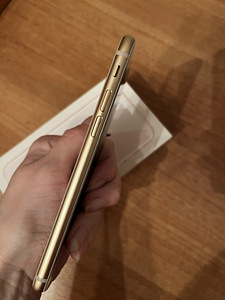 iPhone 8 64гб (6 фото из 7)