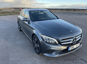 Mercedes-Benz 2019 c-class (1 foto / 7)
