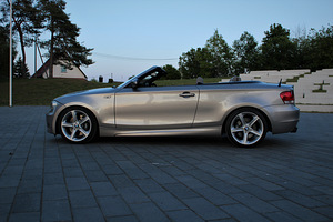 BMW 135 M-Pakett 3.0 N54 225kW (6 foto / 15)