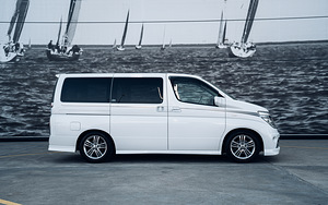 Nissan Elgrand XL Rider Autech (3 foto / 15)