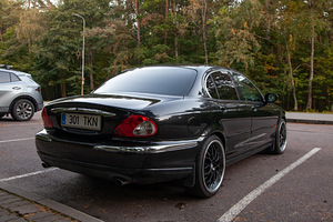 Jaguar X-Type 2.5 144KW nelikvedu manuaal (4 foto / 15)
