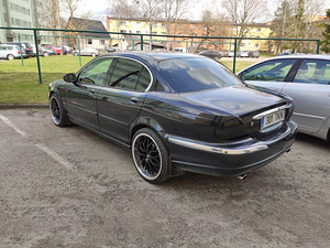 Jaguar X-Type 2.5 144KW nelikvedu manuaal (15 foto / 15)