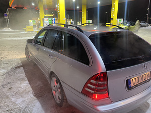 Продается. Mercedes-Benz c320 v6. 165kw (6 фото из 10)