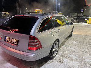 Продается. Mercedes-Benz c320 v6. 165kw (7 фото из 10)
