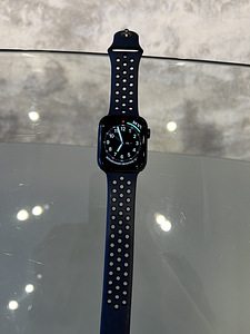 Apple Watch (4 foto / 4)