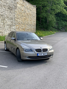 BMW 530xi Facelift 3.0 200kW (7 foto / 13)