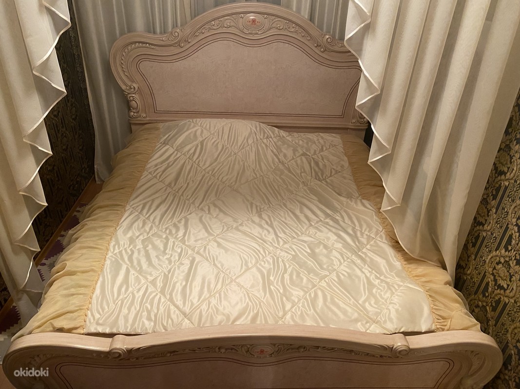 Роскошная кровать (фото #1)