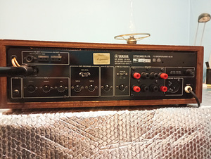 Yamaha CR-600 (9 фото из 10)