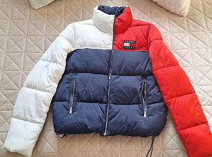 Tommy Jeans jope, suurus M (1 foto / 3)