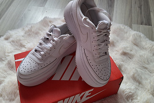 Nike vabaajajalatsid suurus 37.5 (2 foto / 4)