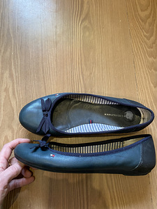 Tommy Hilfiger baleriinad nr 41 (1 foto / 3)