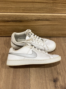 Nike tossud nr 37,5 (5 foto / 5)