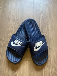 Nike plätud nr 44 (1 foto / 3)