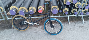 Bmx and parts (1 foto / 2)