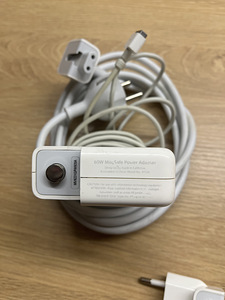 Apple MagSafe 2 Power Adapter 60W (2 foto / 2)