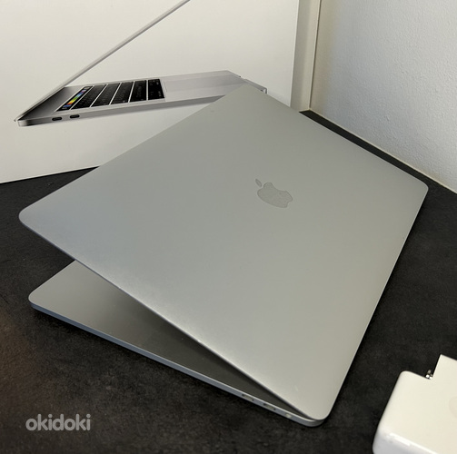MacBook Pro 15 Retina (2016) Touchpad 250GB (foto #3)