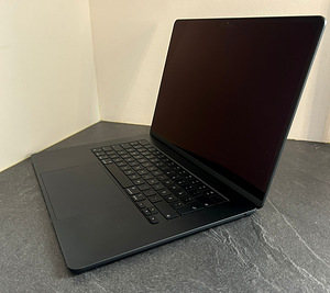 MacBook Air 15” M3 (2024) (5 foto / 5)