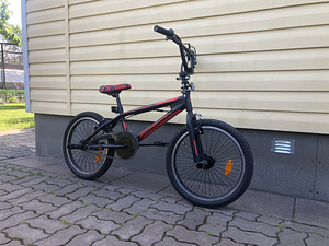 Trikiratas BMX Aurelia Street Style (1 foto / 6)