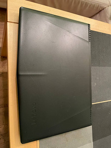 Lenovo y520-15IKBM (1 foto / 6)