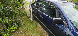 Toyota Avensis 1.6 , 81 kW, 2003 (2 foto / 14)