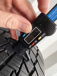 General Altimax Winter 3 215/60 R16 (5 foto / 8)