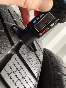 Continental ContiWinterContact 295/35 R19 (7 foto / 8)