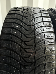Michelin X-Ice North 8 225/40 R19 (2 foto / 8)