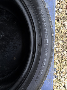 Nokian Hakkapeliitta 10EV 275/45 R20 (10 foto / 10)