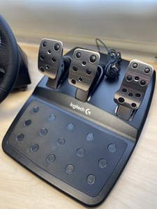 Logitech G29 / G923 / G920 (5 фото из 5)