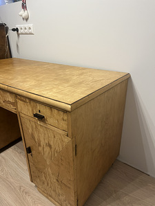 KIRJUTUSLAUD (2 foto / 4)