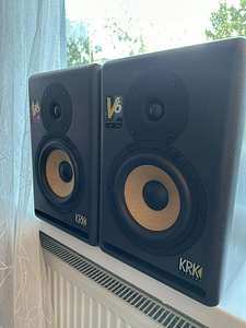 KRK V6 Series 2 Active Studio Monitors (2 foto / 2)