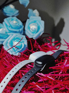 Bond Touch bracelet (2tk) - Ideaalne kingitus paaridele! (3 foto / 6)