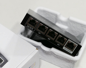 Ubiquiti ER-X Network Router (2 foto / 3)