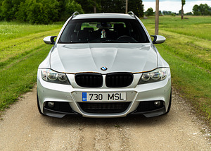 BMW 318D E91 (1 foto / 10)