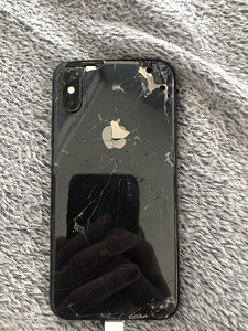 iPhone XS KATKINE (2 foto / 2)