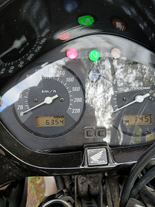 HONDA CBF600 (2 foto / 7)