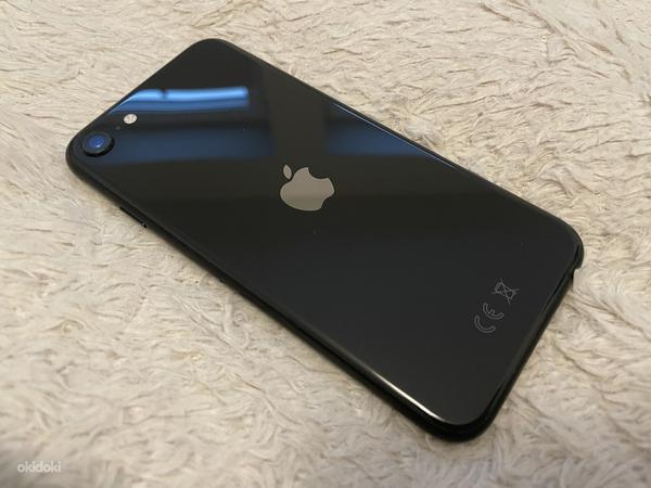 iPhone SE 2020 64GB Черный (фото #4)