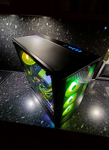 I5 11400 / Radeon VII / RGB / Custom Water loop / 16gb RAM (7 foto / 10)
