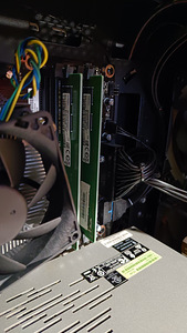 Ryzen 5 3700x / RADEON VII 16gb / M.2 / WIFI / Windows 10 (6 foto / 7)