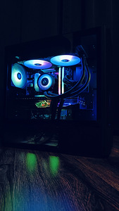 Ryzen 9 7950x3d / RX 7900XTX 24GB / DDR 5 / Windows / argb (3 foto / 7)