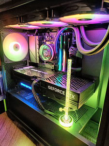 AMD Ryzen 7 9800X3D / RTX 5080 / DDR5 / ARGB / AIO / WIN 11 (4 foto / 6)