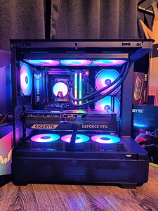 Ryzen 7 9800X3D / RTX 5090 / 2TB M.2 / AIO / WINDOWS 11 (3 foto / 10)