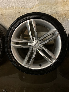 Оригинальные колеса 5x112 Audi (4 фото из 5)