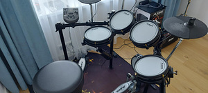 Alesis Surge SE Kit - Electronic Drum Kit (1 foto / 4)