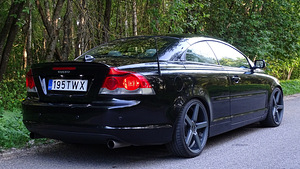 Volvo C70 Summum 2.4 132kW (2 foto / 9)