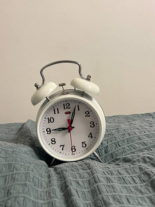 Alarm | Будильник (1 фото из 2)
