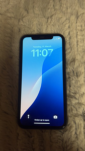 iPhone 11 (64 GB) (2 foto / 6)